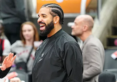 Drake Arena Sing For Him UK Tour Manchester Hip Hop News
