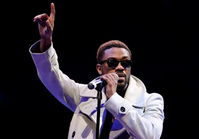 Ray J Embarrassment Brandy Family Music News