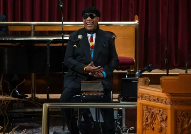 Stevie Wonder Breaks Silence Rumor He Can See Music News