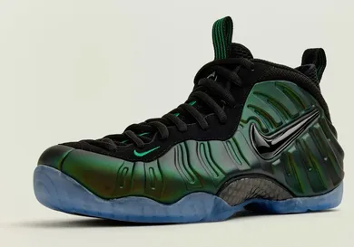 nike-air-foamposite-pro-pine-green-sneaker-news