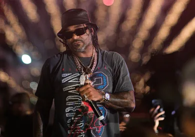 Jim Jones Help SUV Failure Middle Of Road Hip Hop News