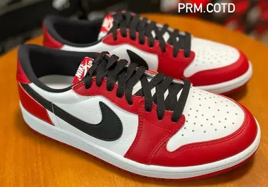 air-jordan-1-low-og-chicago-sneaker-news