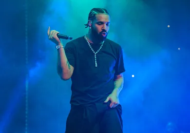 drake-dog-house-strong-opening-hip-hop-news