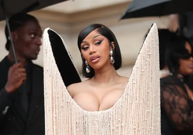 Schiaparelli: Outside Arrivals - Paris Fashion Week - Haute Couture Fall/Winter 2025/2026