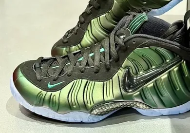 nike-air-foamposite-pro-pine-green-sneaker-news