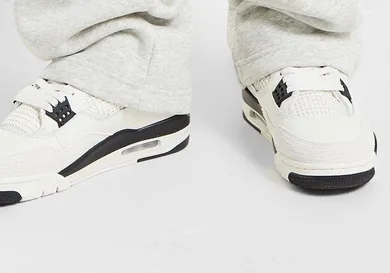 air-jordan-4-flight-club-sneaker-news