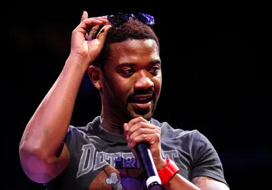 Ray J Points Gun Princess Love Livestream Music News