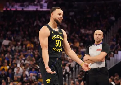 stephen-curry-wears-travis-scott-x-air-jordan-1-low-mocha-sneaker-news