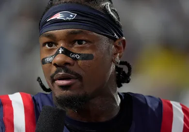 Stefon Diggs Chef Pay Dispute Sports News