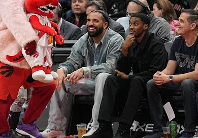 Drake Clowns Rory Online Hilarious Response Hip Hop News