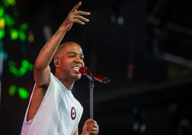 Kid Cudi Jim Jones Trade Blows Day N Nite Claims