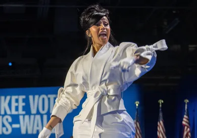 Cardi B Threatens Sue Viral Clip Robot Falling On Her Dance
