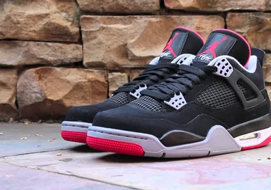 Image Via <a href='https://www.youtube.com/watch?v=ISEkzLoxpjI' rel="nofollow noopener" target='_blank'>YT</a>