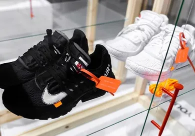 Image via <a href='https://www.instagram.com/p/BiPa286B2D2/?hl=en&taken-by=pinoe77' rel="nofollow noopener" target='_blank'>HypeBeast</a>