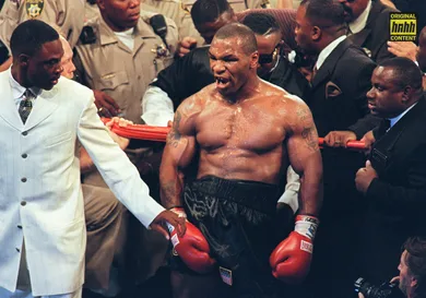 JOHN GURZINSKI/AFP via Getty Images