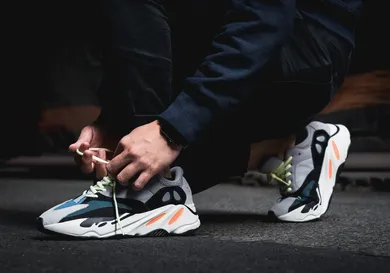 Image via <a href='https://thesolesupplier.co.uk/news/adidas-yeezy-boost-700-wave-runner-fit/' rel="nofollow noopener" target='_blank'>SoleSupplier</a>