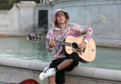 Ricky Vigil M/GC Images