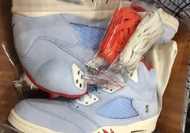 Image via zSneakerHeadz