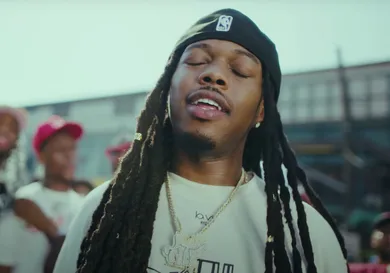 Capella Grey via YouTube