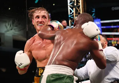 Cliff Hawkins / Getty Images