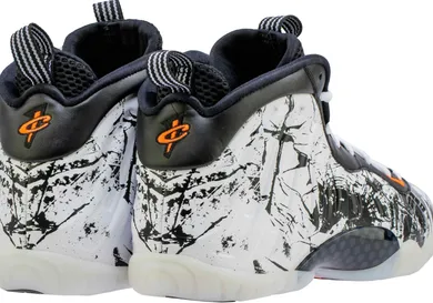 Image via Shoe Palace