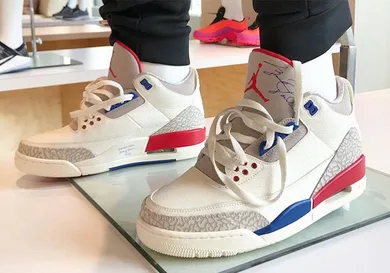 Image Via <a href='https://www.instagram.com/p/BiSu9YuB0Zt/?taken-by=pinoe77' rel="nofollow noopener" target='_blank'>Pinoe77</a>