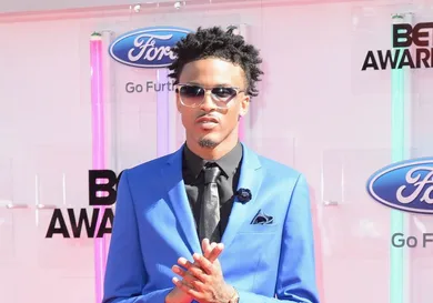 Earl Gibson III / Stringer / Getty Images