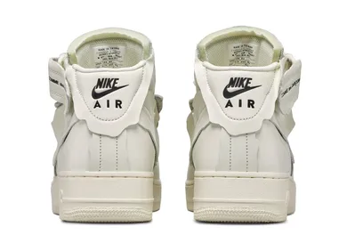 Image via Nike (Dover Street Market)