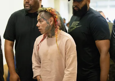 Bob Levey / Stringer / Getty Images