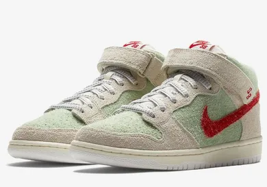 Image Via <a href='https://www.nike.com/launch/t/sb-dunk-mid-pro-todd-bratrud-white-widow?sitesrc=snkrsIosShare' rel="nofollow noopener" target='_blank'>Nike</a>