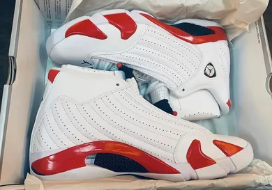 Image via zSneakerHeadz