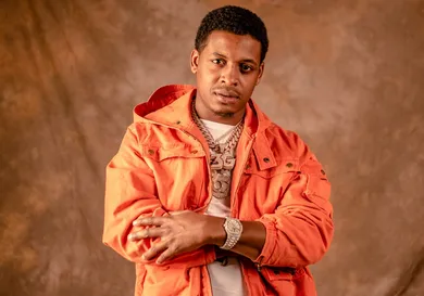 Image provided to HNHH by the artist & label - Photo by The Vxsionary