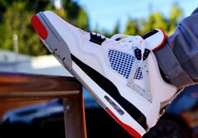 Image via zSneakerHeadz