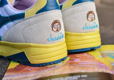 Image Via <a href='https://twitter.com/footlocker' rel="nofollow noopener" target='_blank'>FootLocker</a>