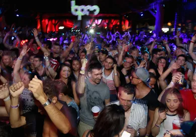 Victor Chavez/Getty Images