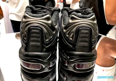 Image Via <a href='https://sneakernews.com/2018/08/21/skepta-nike-air-max-deluxe/' rel="nofollow noopener" target='_blank'>SneakerNews</a>