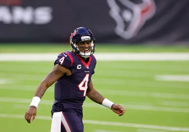 Carmen Mandato / Getty Images