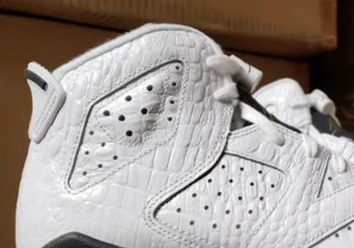 Image via Fineline1721