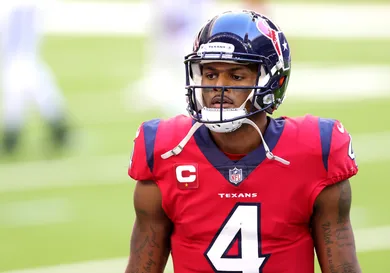 Carmen Mandato / Getty Images