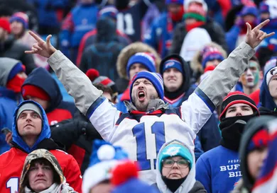 Tom Szczerbowski/Getty Images