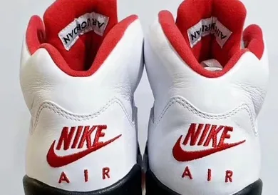 Image Via Zsneakerheadz