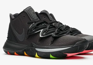 Image via Sneakersnstuff