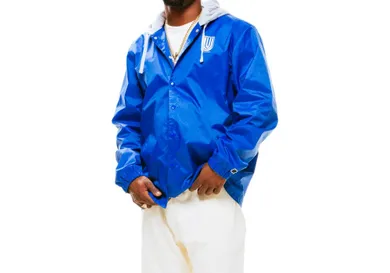 Image via <a href='http://undefeated.com/undefeated-spring-17-lookbook' rel="nofollow noopener" target='_blank'>UNDEFEATED</a>