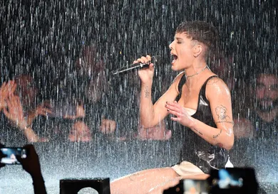 Halsey Shuts Down John Mayer Dating Rumours With Sarcastic Tweet