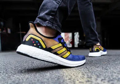 Image Via Foot Locker