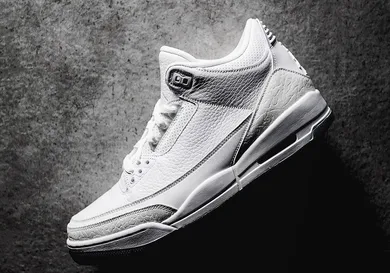 Image Via <a href='http://www.flightclub.cn/news/a/sneaker/2018/0425/42715.html' rel="nofollow noopener" target='_blank'>FlightClub.CN</a>