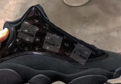 Image via zSneakerHeadz