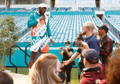 Cliff Hawkins / Staff / Getty Images