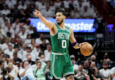 Andy Lyons / Getty Images