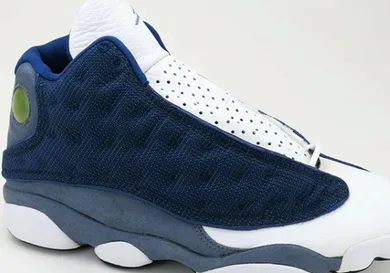 Image via zSneakerHeadz